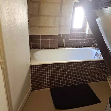 Magnifique Duplex T1 De 56 M2 Dans Un Monument Historique En Hyper Centre De Apartment